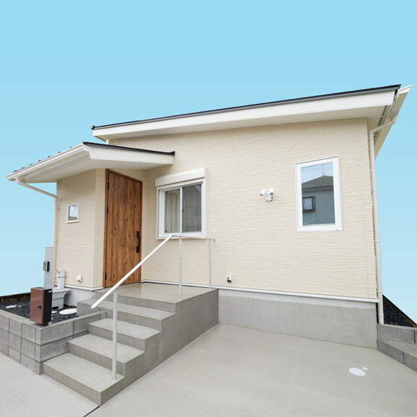 夫婦の暮らしを楽しむ平屋